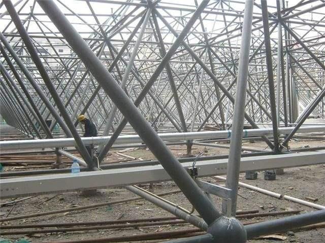迁安盘点螺栓球网架对选材方面的4点要求